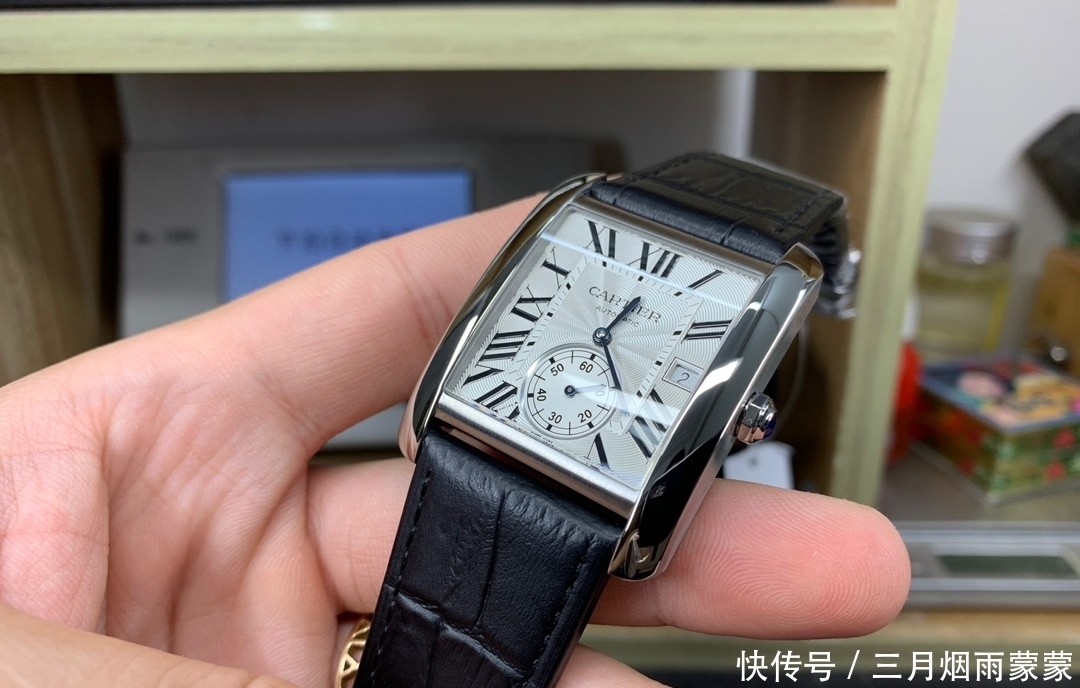 『卡地亚』圆形腕表好还是方形腕表好?看完它,圆形腕表真的就很一般了