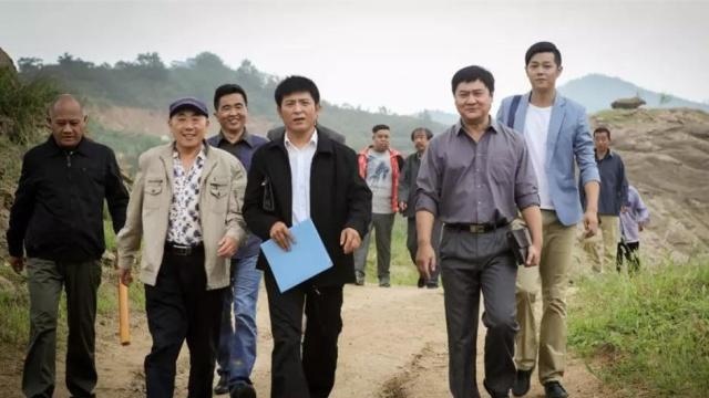 低保迎来“严打期”，农村6类人将被清除，村干部亲戚也不例外