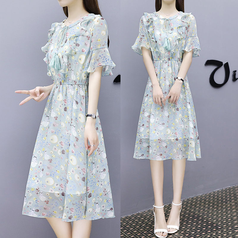 冷艳高贵的新款连衣裙，20-60岁随便穿，美到令人窒息