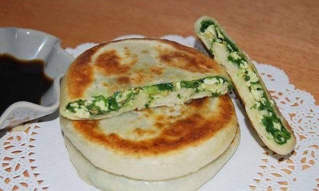  『粉条』原来韭菜鸡蛋粉条馅饼这样做更好吃，美味解馋，香得让人停不下嘴