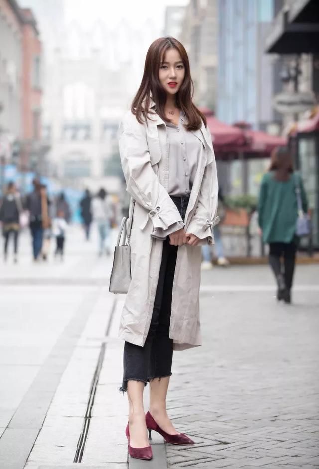 #柔美#高跟鞋气质穿搭，展现出女性柔美的一面