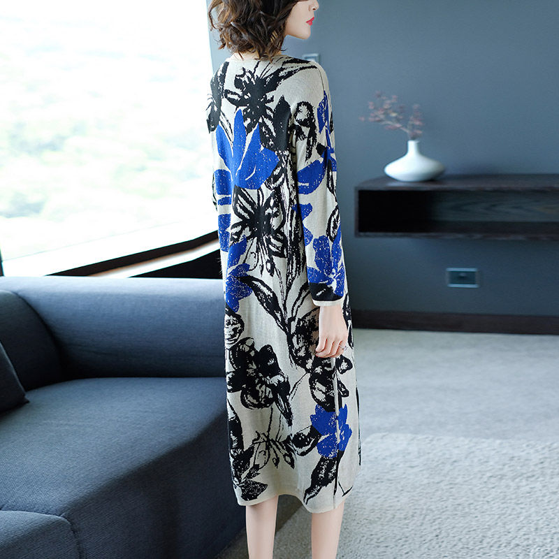 去年的打底裤扔了吧!今年巨流行这种秋裙，比旗袍还洋气，美翻了