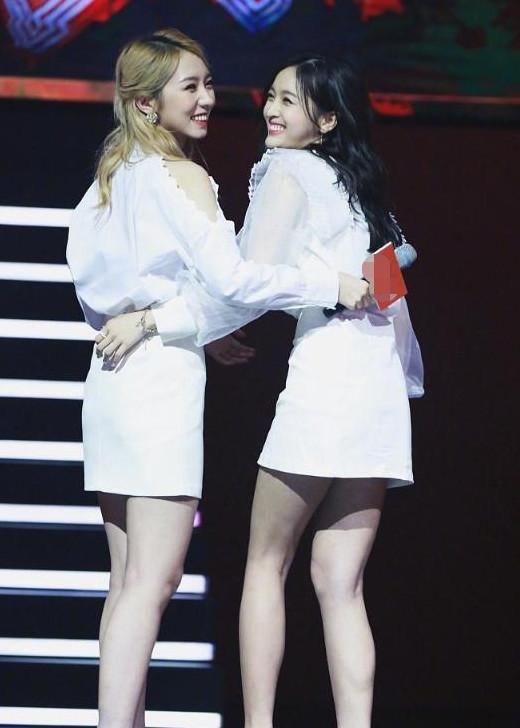 本以为Yamy的露脐装够美了，看到了宣仪美岐，网友：都是好腰