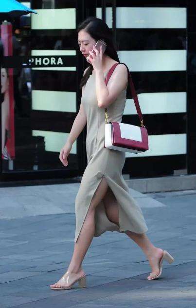 街拍：图6你敢娶吗? 我觉得我还是娶图8好了