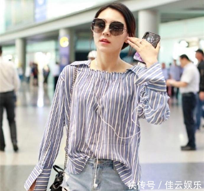 黄梦莹真会搭配, 条纹衬衫配超短裤去机场, 网友: 大长腿无疑!