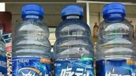  「盗版」5种“山寨”零食, 图三以假乱真, 不仔细看就买错了