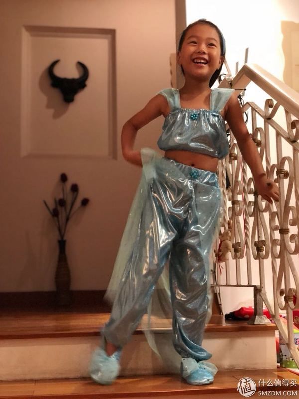 COPY尽量不走样 篇一:1.1 我就是觉得好玩，给她从头到脚COS了一