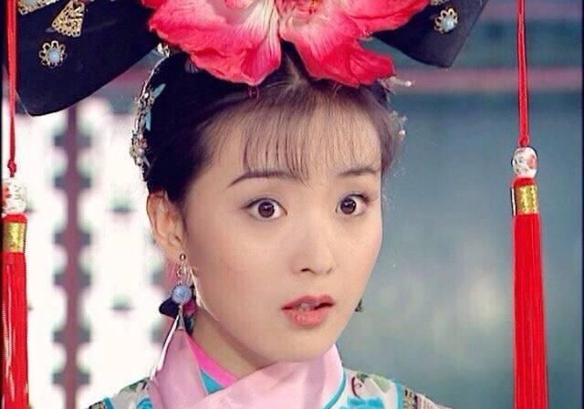  #美妆博主#小燕子的高挑眉，紫薇的百变唇妆，《还珠格格》才是美妆种草机啊