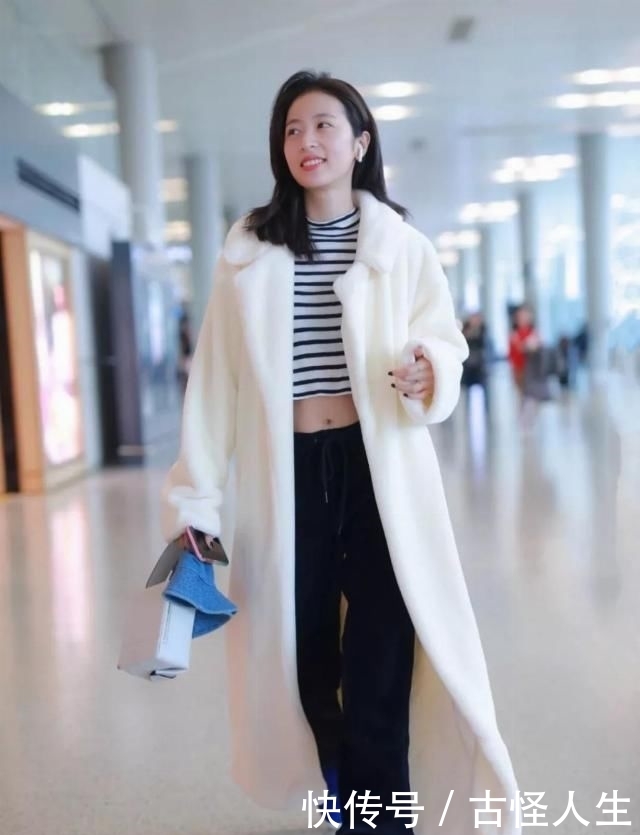 #牛仔外套#刘雯为什么偏爱这条牛仔裤?亲试简直不要太藏肉!