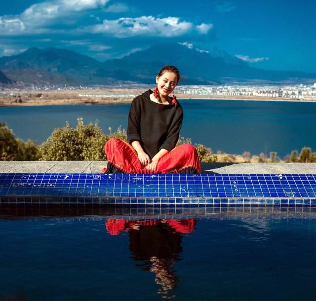 确定过眼神,王力可你就是我女神,女神穿搭就是美