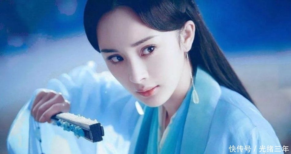 鼻子■鞠婧祎这是第几次do鼻子了？还没消肿就走红毯意外艳压全场！