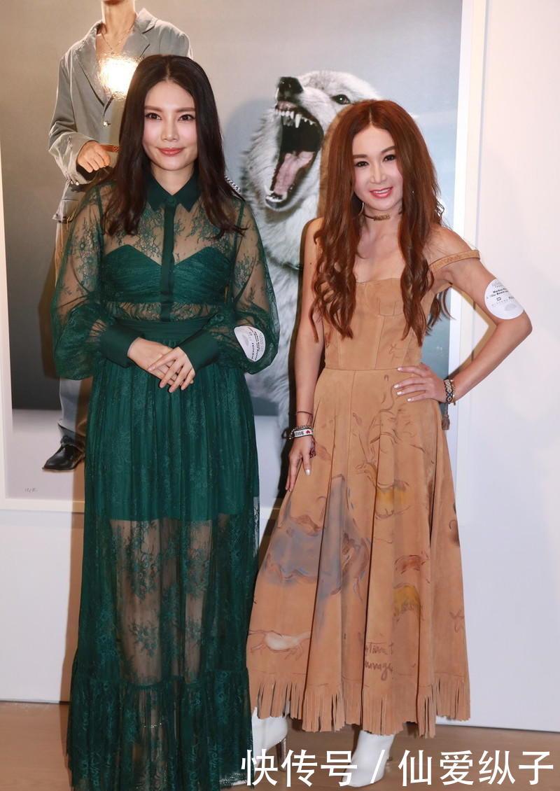 【身穿】徐冬冬穿衣真大胆,绿色蕾丝连衣裙长裙现身活动,身穿凹凸感十足