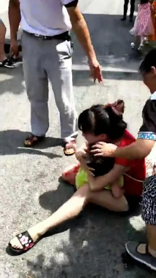 辟谣!网传遂宁发生恶犬咬断女孩的腿?真相其实是这样