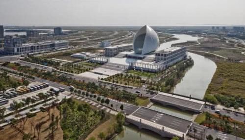  [中国]世界最大填海造地项目在中国，耗资400亿，造地面积超迪拜