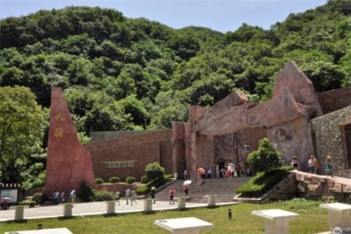 河南一景区,门票年收入超7500万,却为何负债数亿元而破产?