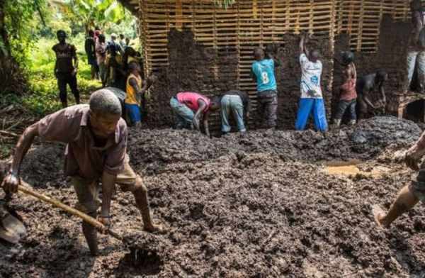 实拍：非洲农民这样盖房