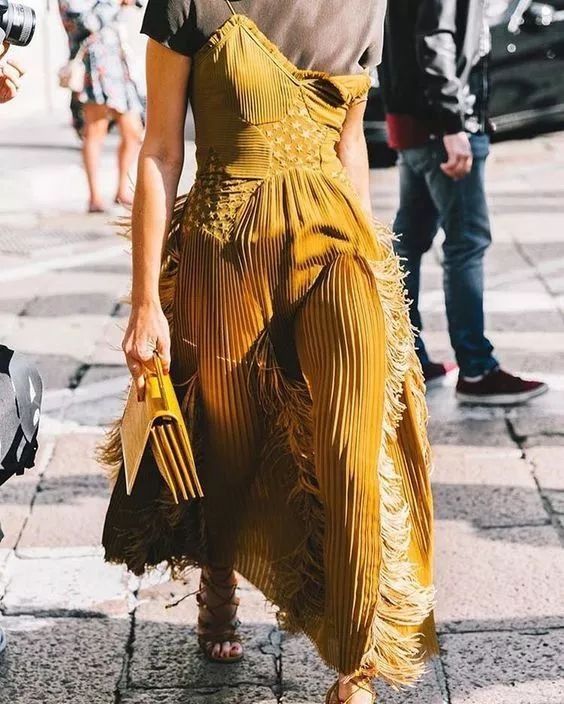 我被今年这个流行色圈粉了，太吸睛!