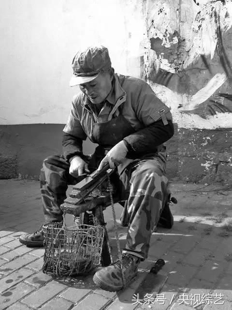 百年老店美发师现场秀技艺，做出来的头发有什么不同？