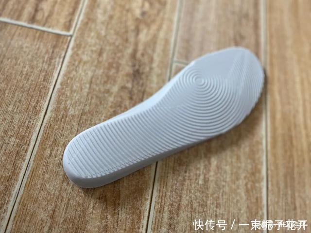『配色』失望略高于惊喜昔日的实战神鞋如今能重回巅峰吗