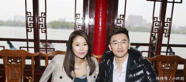 林心如和赵丽颖撞衫1.6万连衣裙，两人的差距咋这么大呢