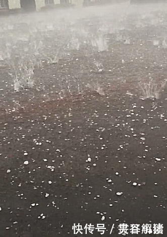 男子去农村参加婚礼,婚礼仪式刚刚完毕,宾客们却全部散开躲起来！