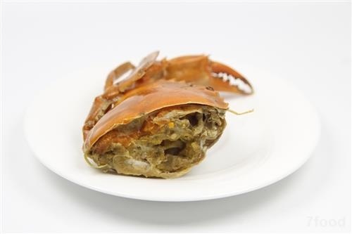 避孕药葡萄、注胶螃蟹……食品行业成网络谣言重灾区