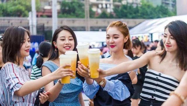  #美女#重庆为何出产美女？有一大原因，重庆人未必注意，但外地