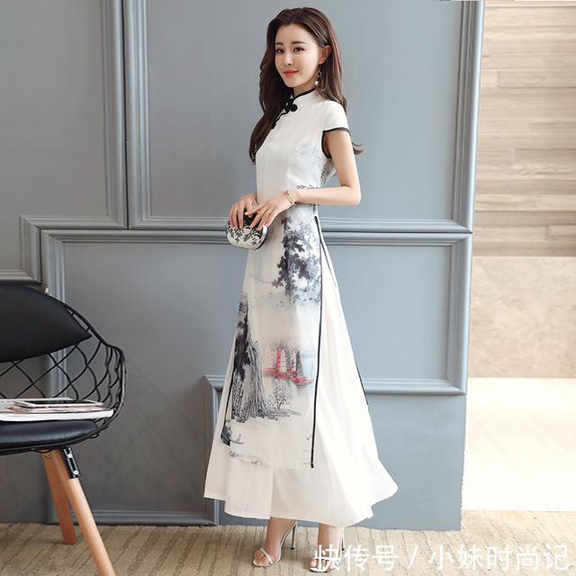 复古印花:茶女穿这么古韵幽幽的旗袍,会更显安静优雅哦