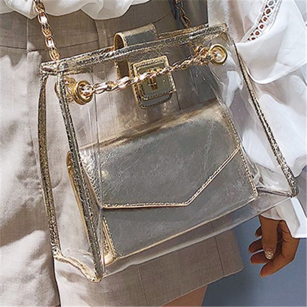 这样的女包刚上市就火了!颜值爆表贼惊艳,老妈一见就说要买两