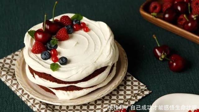 『成熟稳重』心理测试：你最想吃哪款蛋糕？测什么样的男生更容易得到你的心