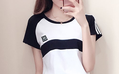 四十岁女人穿衣服要注意，时尚精致的短裤套装，摆脱老气优雅减龄