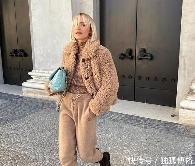  格纹：开工第一天，穿上我的“家居裤”就直接去公司？