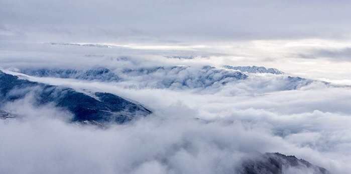  「红军长征」那年红军长征时爬过的第一座雪山夹金山，现在怎么