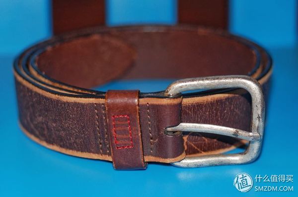 日常穿着携带，男士腰带的选择