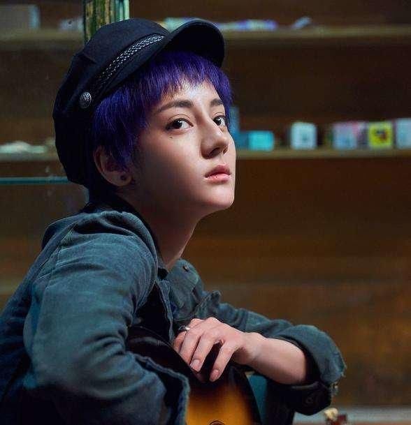 女神短发完胜郑爽热巴，谁才能hold住短发