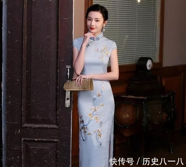  【神态】女人的旗袍美，美在神态，也美在神韵！