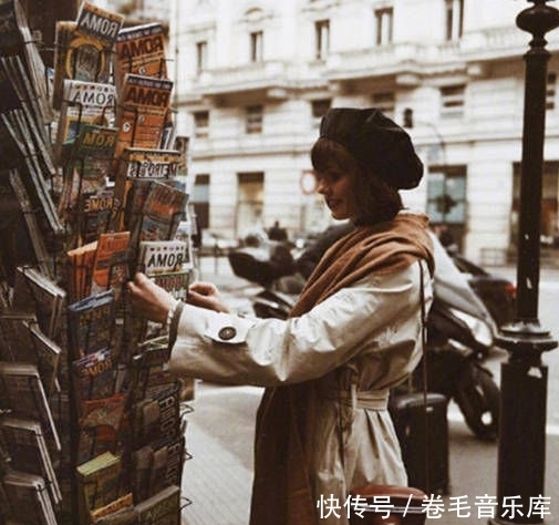女人■优雅女人最爱的法式穿搭,简约中还带点甜美,着实迷人