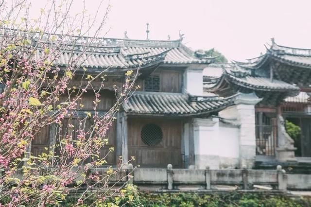  『丽江』你说！比大理丽江更值得去的地方，是云南这座极边小城