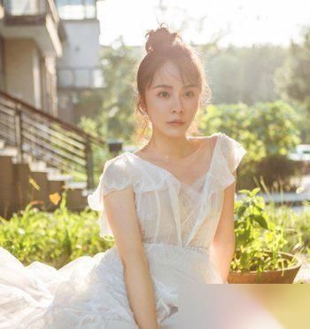 夏天把头发盘起来，让你清凉一夏，再热也不怕！