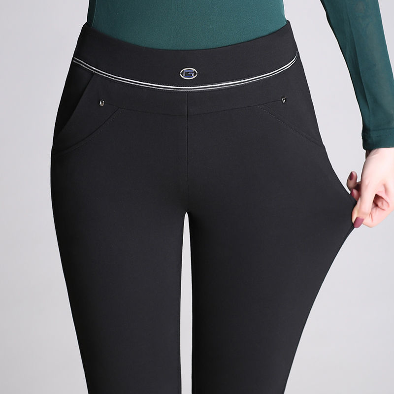 今秋流行穿打底裤,难怪老婆不穿牛仔裤,遮肉显瘦还很时髦