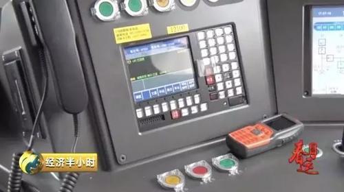 80米高空的80000多颗螺栓, 每一颗都至关重要!