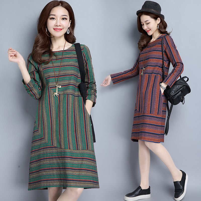 别傻傻穿打底裤了!今秋流行棉麻裙+平鞋，适合45-60岁女人