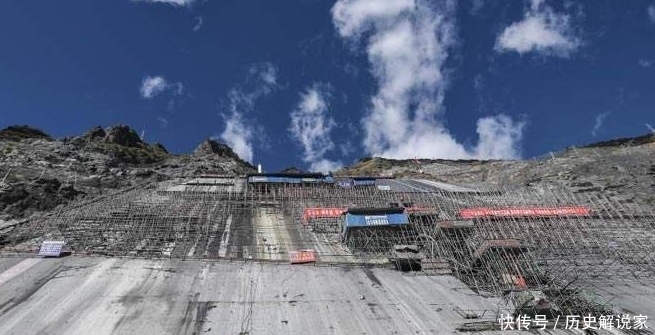 中国一超级工程，耗资660亿比三峡还大，面积大到可放6架波音747