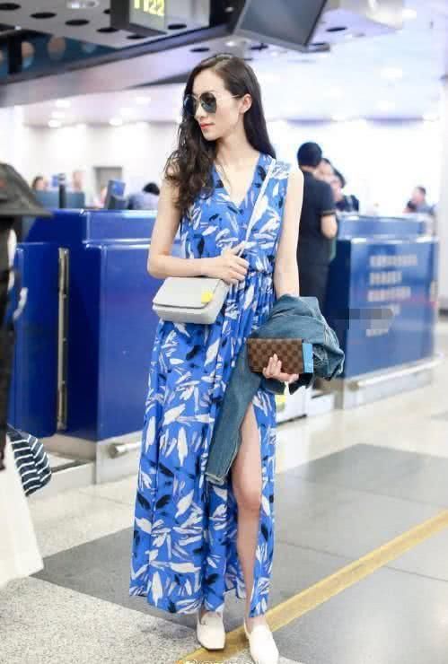 韩雪真是逆生长，开衩裙嫩回18岁，网友：一般人穿不出这美感