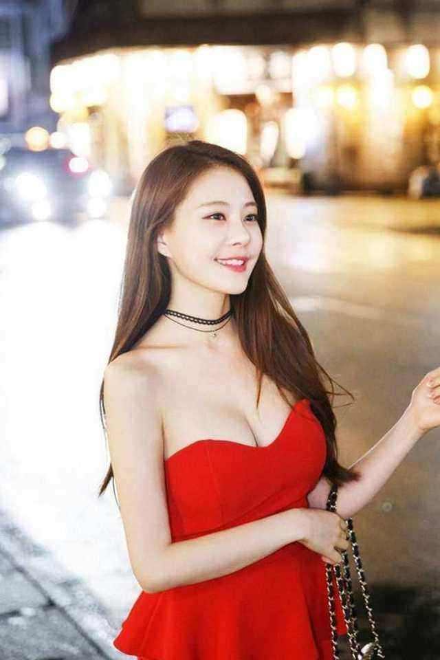 街拍: 网红聚集地, 好多的漂亮小姐姐！