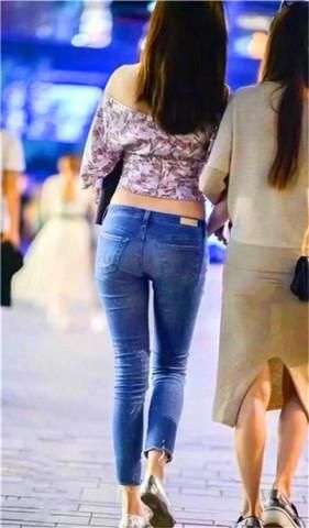 不同颜色的牛仔裤，穿出不同风格的你，GET了什么叫精致型美人！