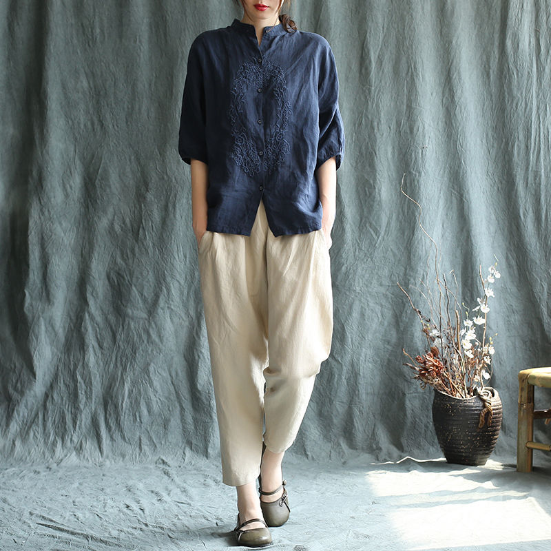 洋气好穿的棉麻衫，减龄效果真好，48岁老妈看起来年轻又美嫩