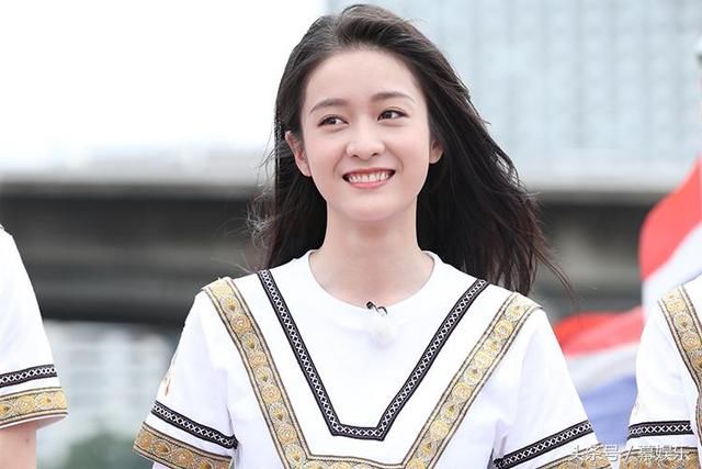 娱讯:马思纯晒读后感疑回应分手|昆凌荡秋千|张雪迎工作室声明