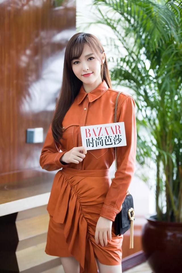 每周芭报|Dior开始卖公仔了!唐嫣居然会说土味情话?