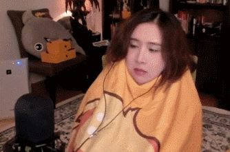 陈一发这回摊上大事了，直播精日言论还调侃英烈，网警发文批评!